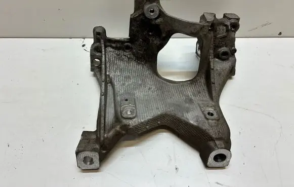 Audi A4 S4 B9 Engine mounting bracket 8W0399295E
