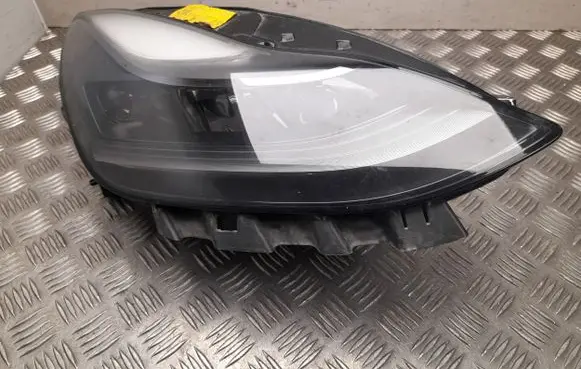 Tesla Model 3 Headlight/headlamp 151495300D
