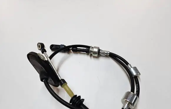 Gear shift cable linkage