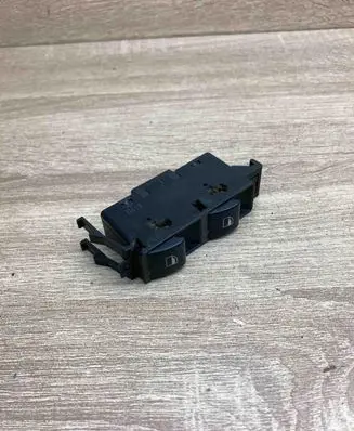 BMW 3 E46 Electric window control switch 8381514 03120220