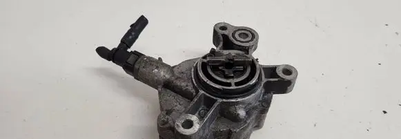 Peugeot 407 Vacuum pump 