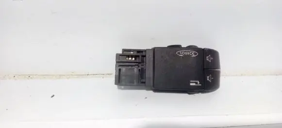 Multifunctional control switch/knob