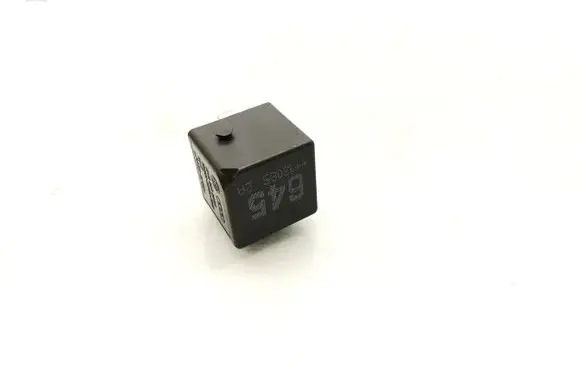 Volkswagen Golf Plus Other relay 4H0951253S