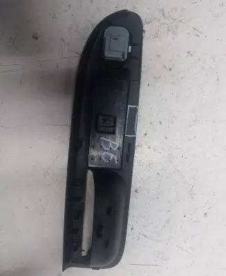 Volkswagen PASSAT B6 Electric window control switch 3C1867171B
