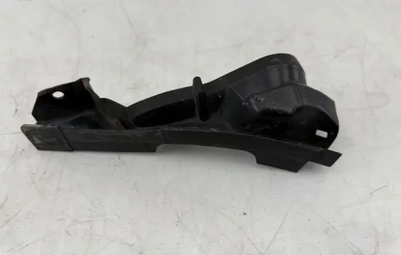 Audi A6 C7 Fender mounting bracket 4G0805233