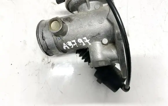 Mercedes-Benz C W202 EGR valve A6110980417