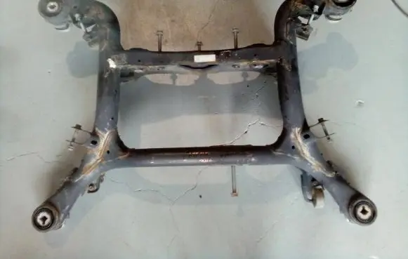 Porsche Cayenne (9Y0 9Y3) Rear subframe 