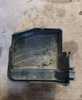 Renault Clio IV Fuse box cover 243826085R
