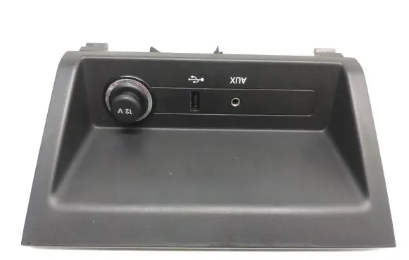 Skoda Fabia Mk3 (NJ) USB socket connector 6V0857367A
