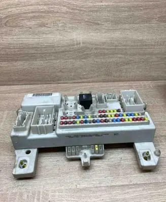 Ford Focus Fuse module 3M5T14A073DG