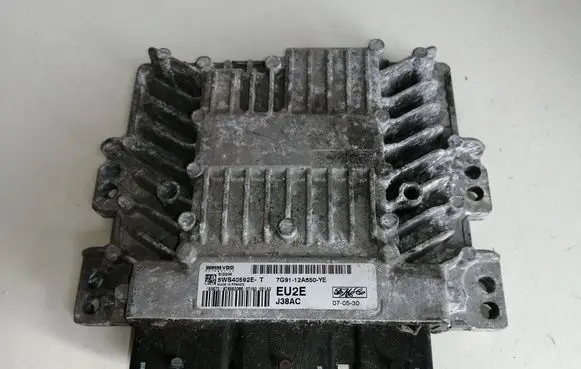 Ford Mondeo MK IV Engine control unit/module 7G9112A650YE 5WS40592ET