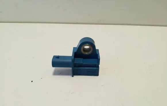 Audi Q3 8U Airbag deployment crash/impact sensor 5K0959351A 5WK44270