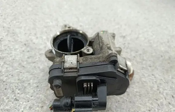 Opel Zafira B Throttle body valve 55199974