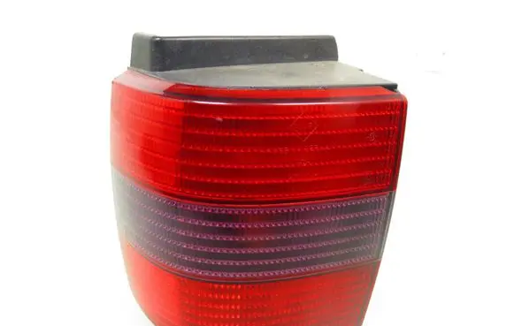 Volkswagen PASSAT B4 Rear/tail lights 3A9945111B