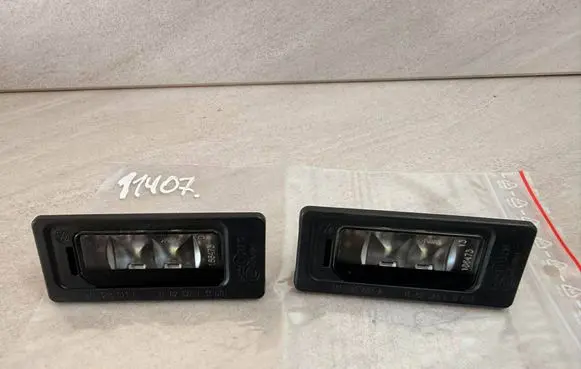 Volkswagen Touran III Number plate light 3AF943021A