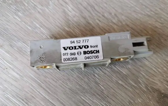 Volvo V70 Airbag deployment crash/impact sensor 9452777 008268 040706