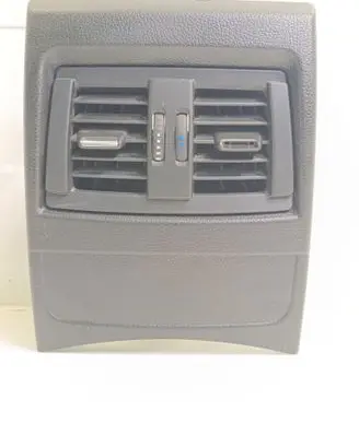 BMW 1 F20 F21 Rear air vent grill 9207326 9207330