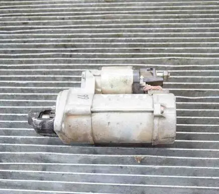 Opel Astra J Starter motor 55572439