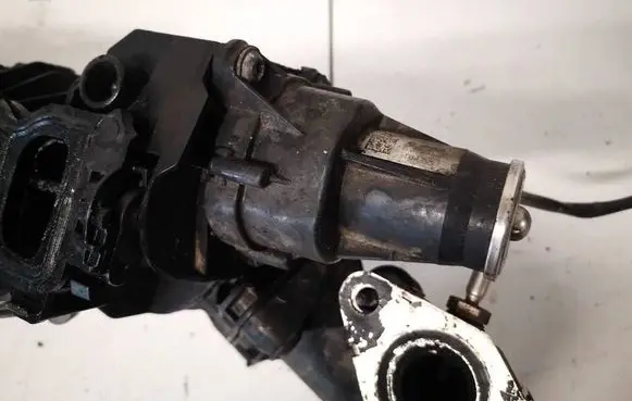 BMW 5 F10 F11 Intake manifold valve actuator/motor 850641002