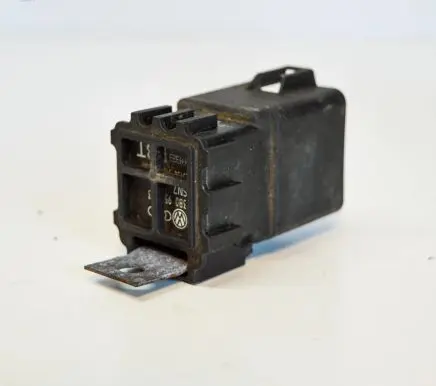 Volkswagen Polo V 6R Other relay 3B0951253