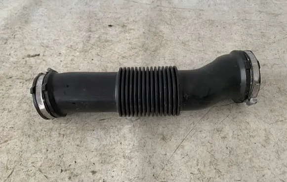 Jaguar XE Intake resonator GX739C623CA