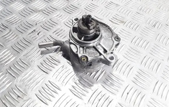 Jeep Grand Cherokee (WJ) Vacuum pump