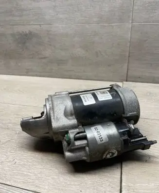 Mercedes-Benz Vito Viano W639 Starter motor