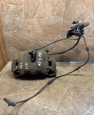 Mercedes-Benz ML W166 Front brake caliper