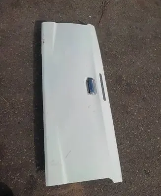 Mitsubishi L200 Tailgate/trunk/boot lid