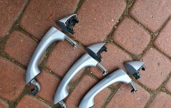 Opel Astra K Loading door exterior handle/bracket 
