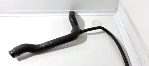 Audi A6 S6 C4 4A Engine coolant pipe/hose 4A0121101