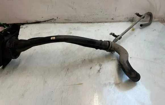 Renault Master II Fuel tank filler neck pipe 7700309205