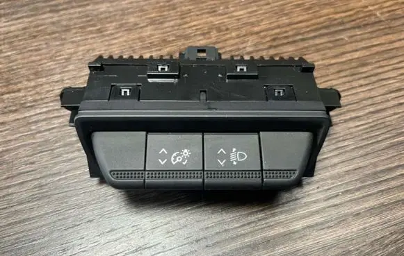 Renault Trafic III (X82) Headlight level height control switch 259806593R 03572050101