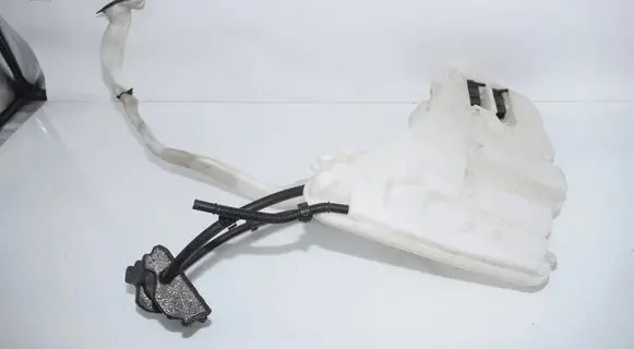 BMW 5 F10 F11 Windshield washer fluid reservoir/tank 7269666 7269669 61667269669