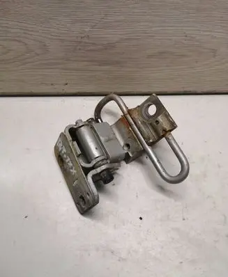 Audi A3 S3 A3 Sportback 8P Front door lower hinge 8E0831411B