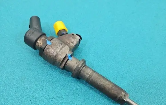 Citroen Berlingo Fuel injector 9652173780 IMPRK1553933