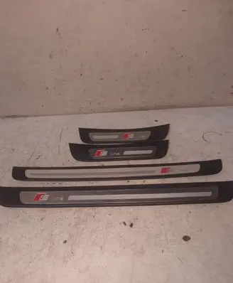 Audi A5 Sportback 8TA sill trim set (inner) 8T8853374