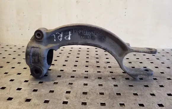 Audi A6 C7 Lower shock absorber bracket 8K0413L