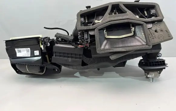 BMW 5 G30 G31 G38 Interior heater climate box assembly 9361729 9868742