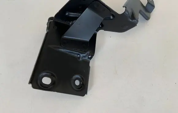 Audi A3 S3 8V ABS pump bracket 5Q1614235