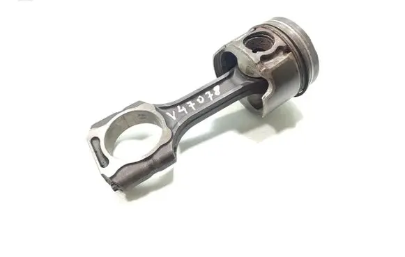 SsangYong Rexton Piston with connecting rod 665925