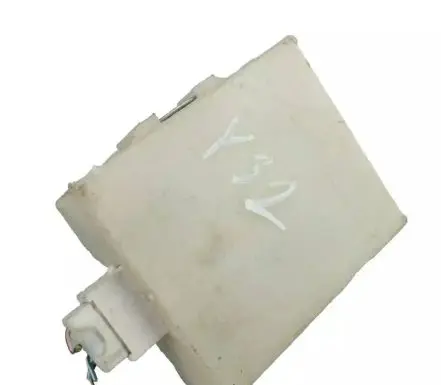 Toyota Avensis T250 Door control unit/module 8974105070