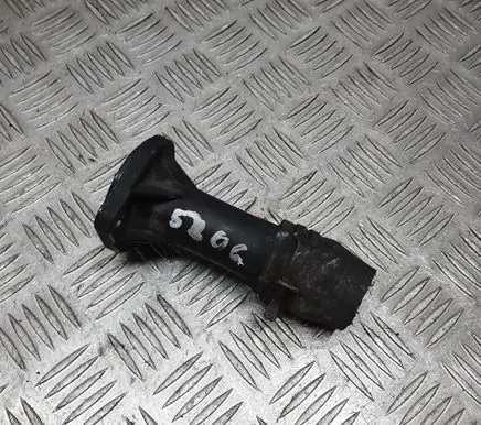 Volkswagen PASSAT B5.5 Thermostat/thermostat housing 038121121