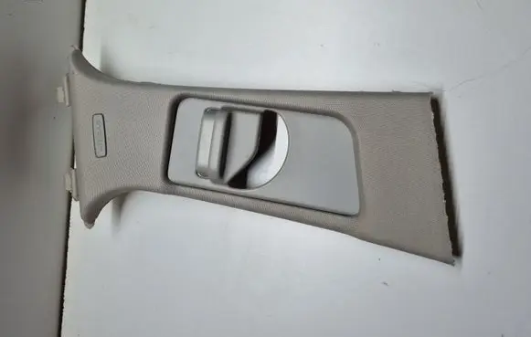 Mercedes-Benz C W204 (B) pillar trim (top) A2048600930