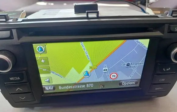 Toyota Auris E180 Radio/CD/DVD/GPS head unit 8614002010 8686002010