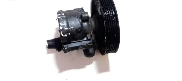 Renault Laguna I Power steering pump 7700823737 7700826568a