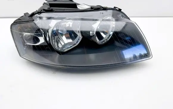 Audi A3 S3 8P Headlight/headlamp 8P0941004L