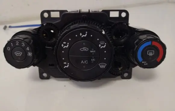Ford Fiesta Climate control unit 8A6118549 8A6919980