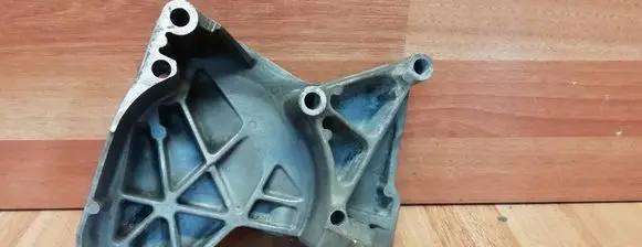 Renault Scenic III - Grand scenic III Engine mounting bracket 8200739777