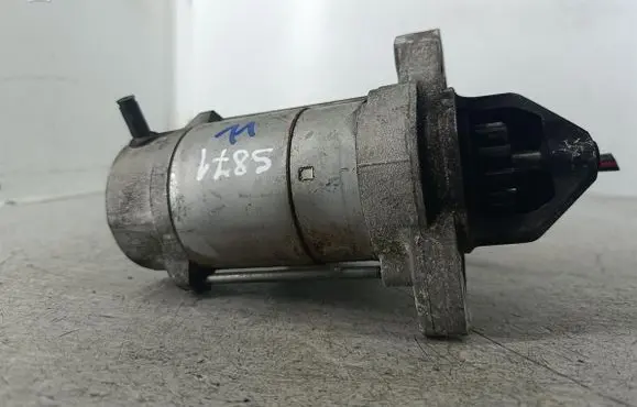 Toyota Avensis T250 Starter motor 281000R010
